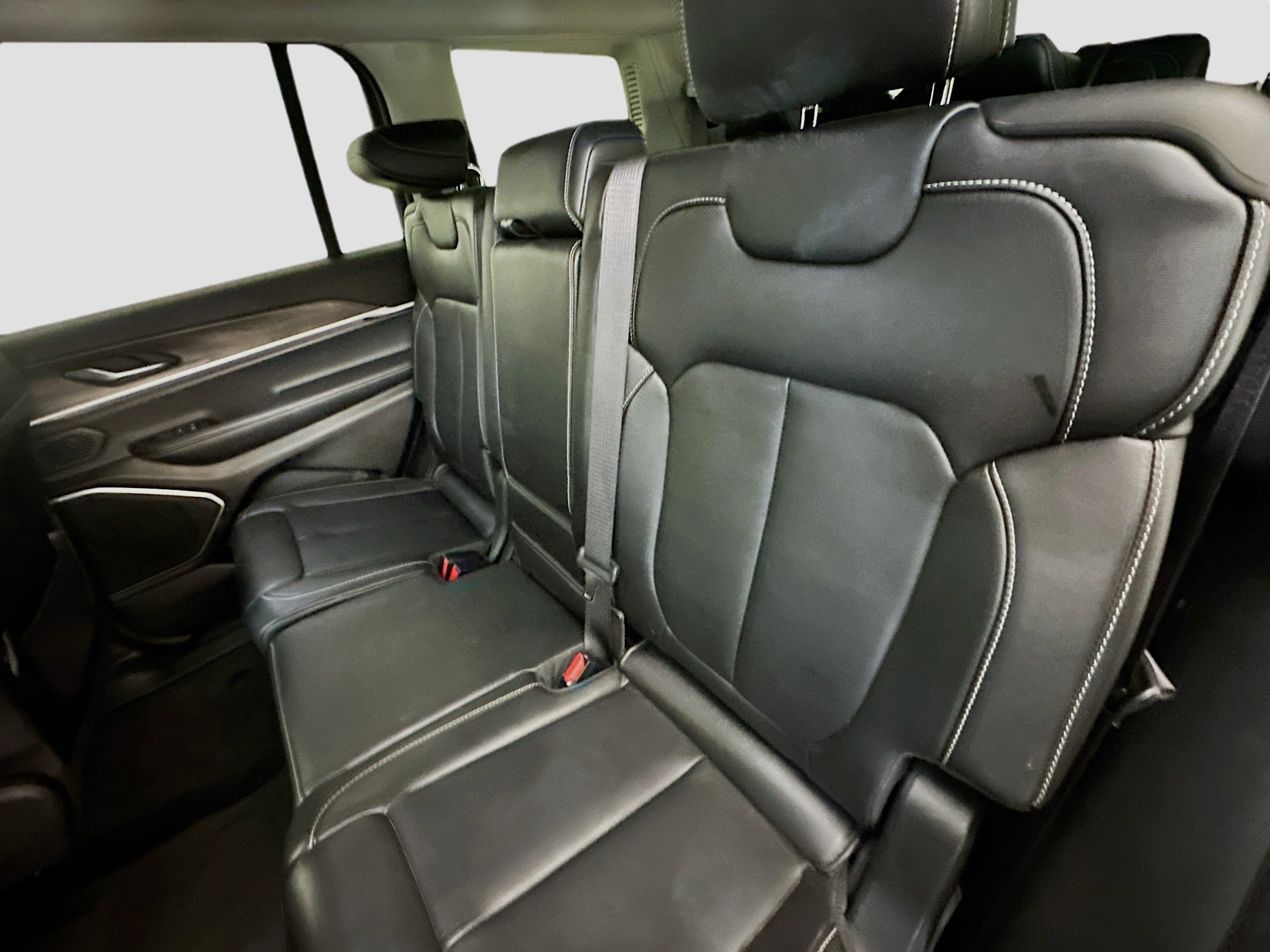 Used 2021 Jeep Grand Cherokee L Limited image 30