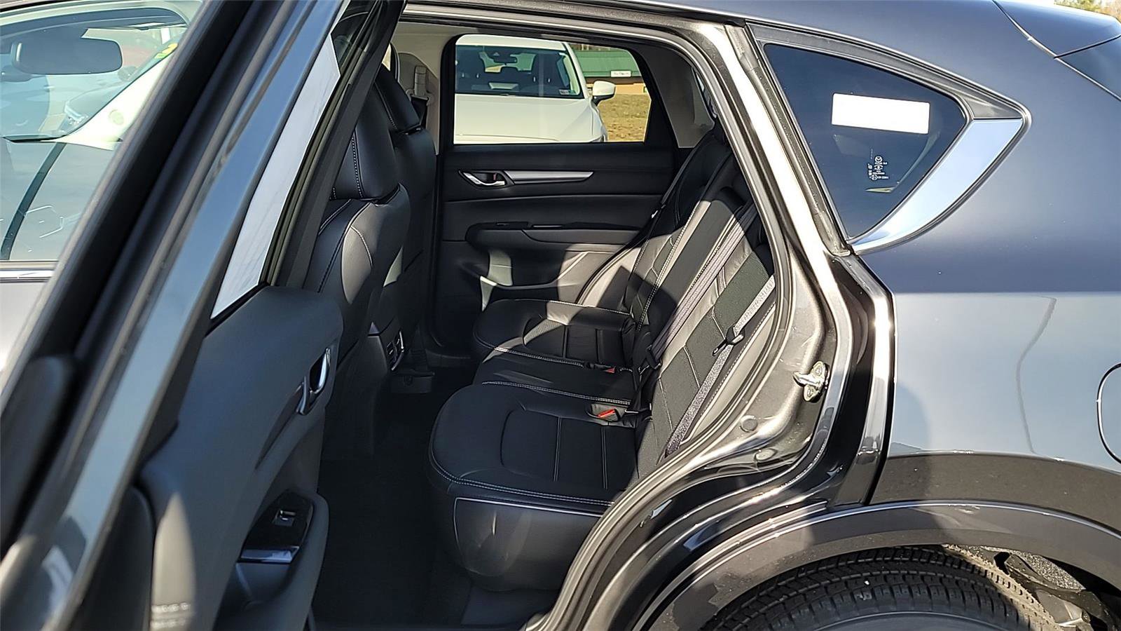 New 2025 MAZDA CX-5 AWD 2.5 S w/ Preferred Package image 17