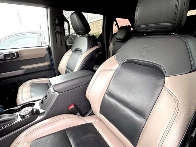 Used 2023 Ford Bronco Wildtrak image 25