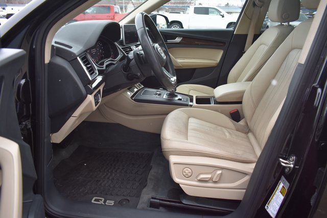 Used 2019 Audi Q5 2.0T Premium Plus w/ Premium Plus Package image 13