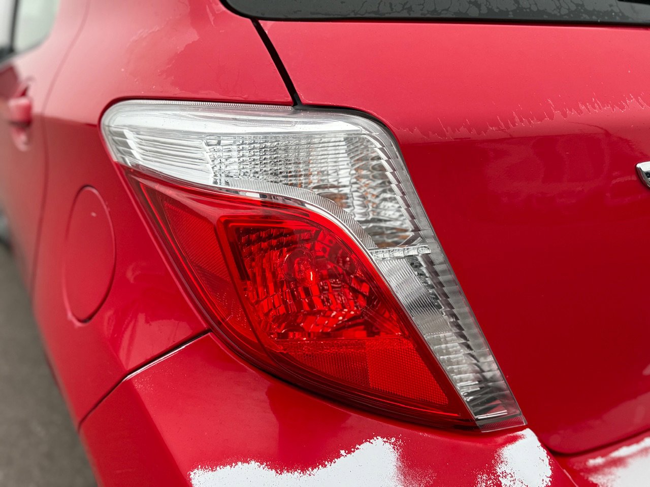 Used 2013 Toyota Yaris LE image 33