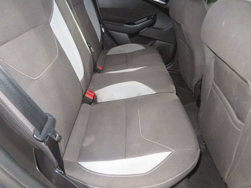 Used 2016 Ford Focus ST FWD image 29