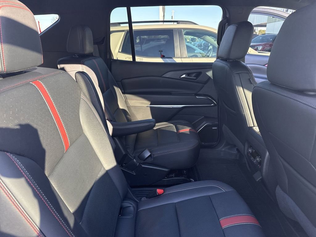 Certified 2025 Chevrolet Traverse RS w/ LPO, Floor Liner Package image 34