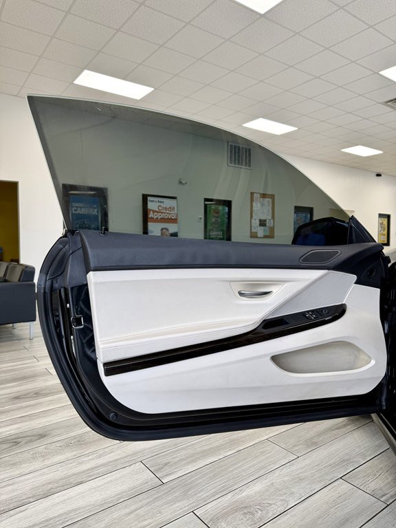 Used 2012 BMW 650i Coupe image 15