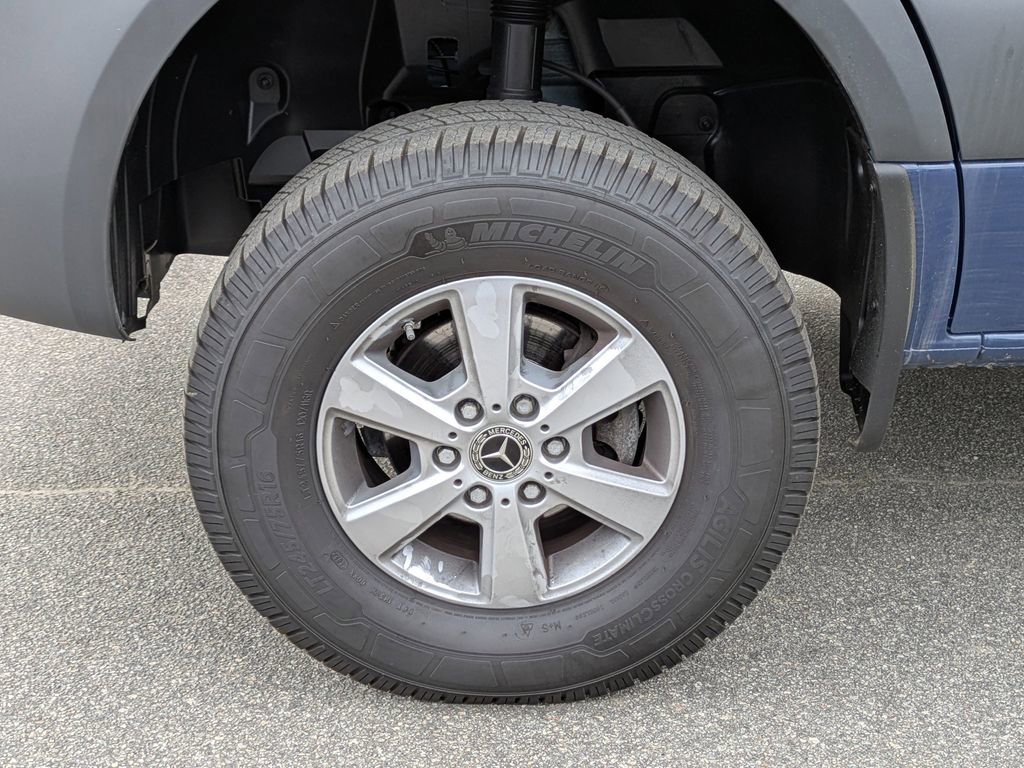 Used 2024 Mercedes-Benz Sprinter 2500 image 13