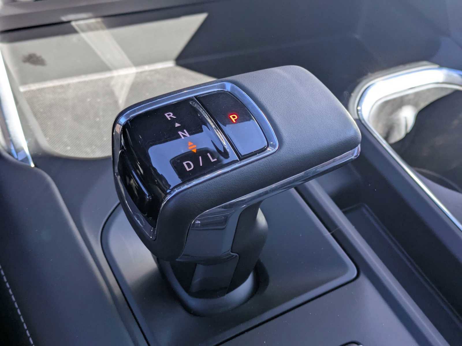 Used 2025 GMC Sierra 1500 Denali Ultimate image 32