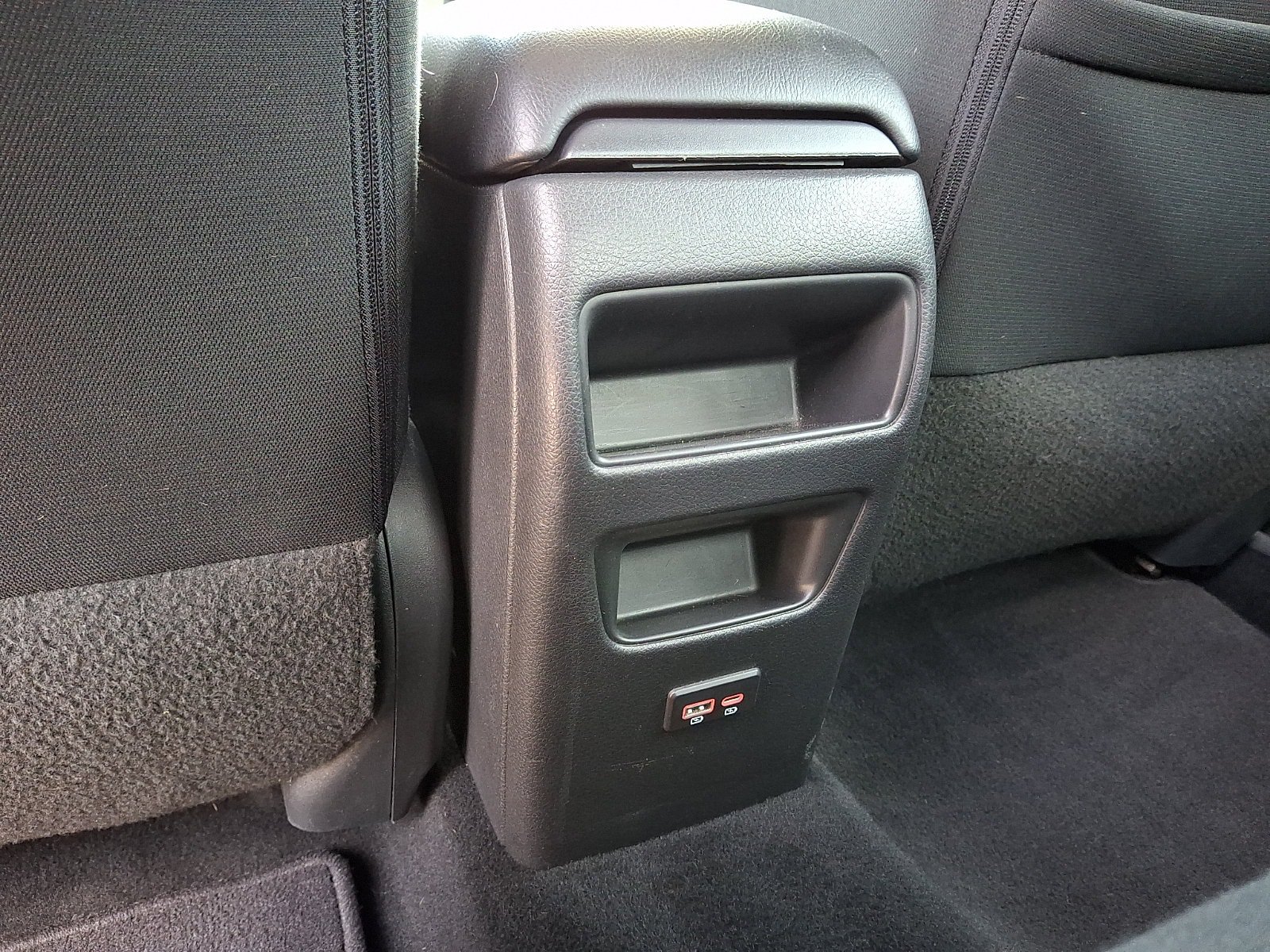 Used 2019 Nissan Sentra SV FWD image 12