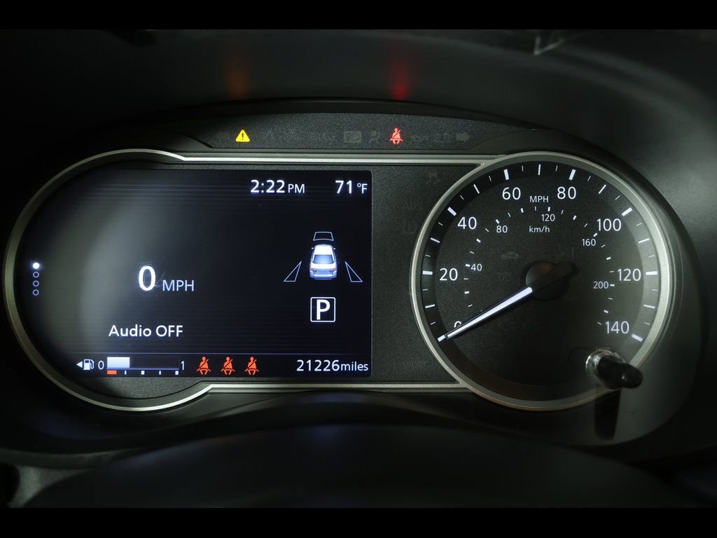 Used 2025 Nissan Versa SV FWD image 24