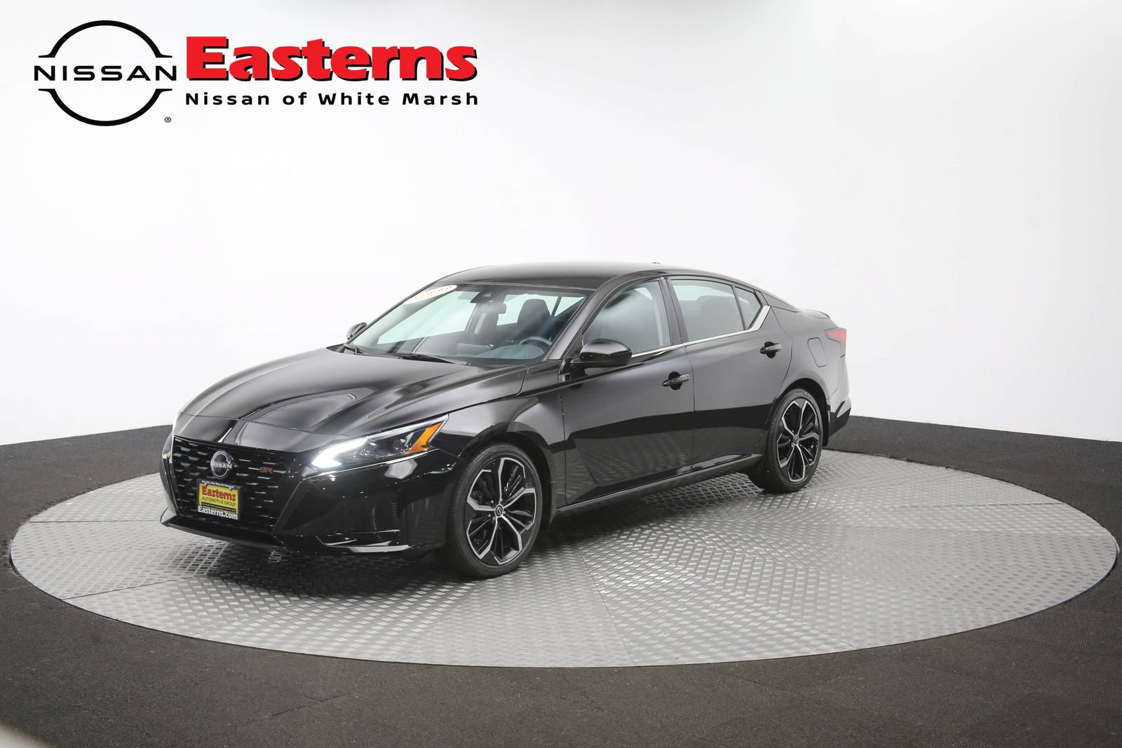 Used 2023 Nissan Altima 2.5 SR FWD image 54