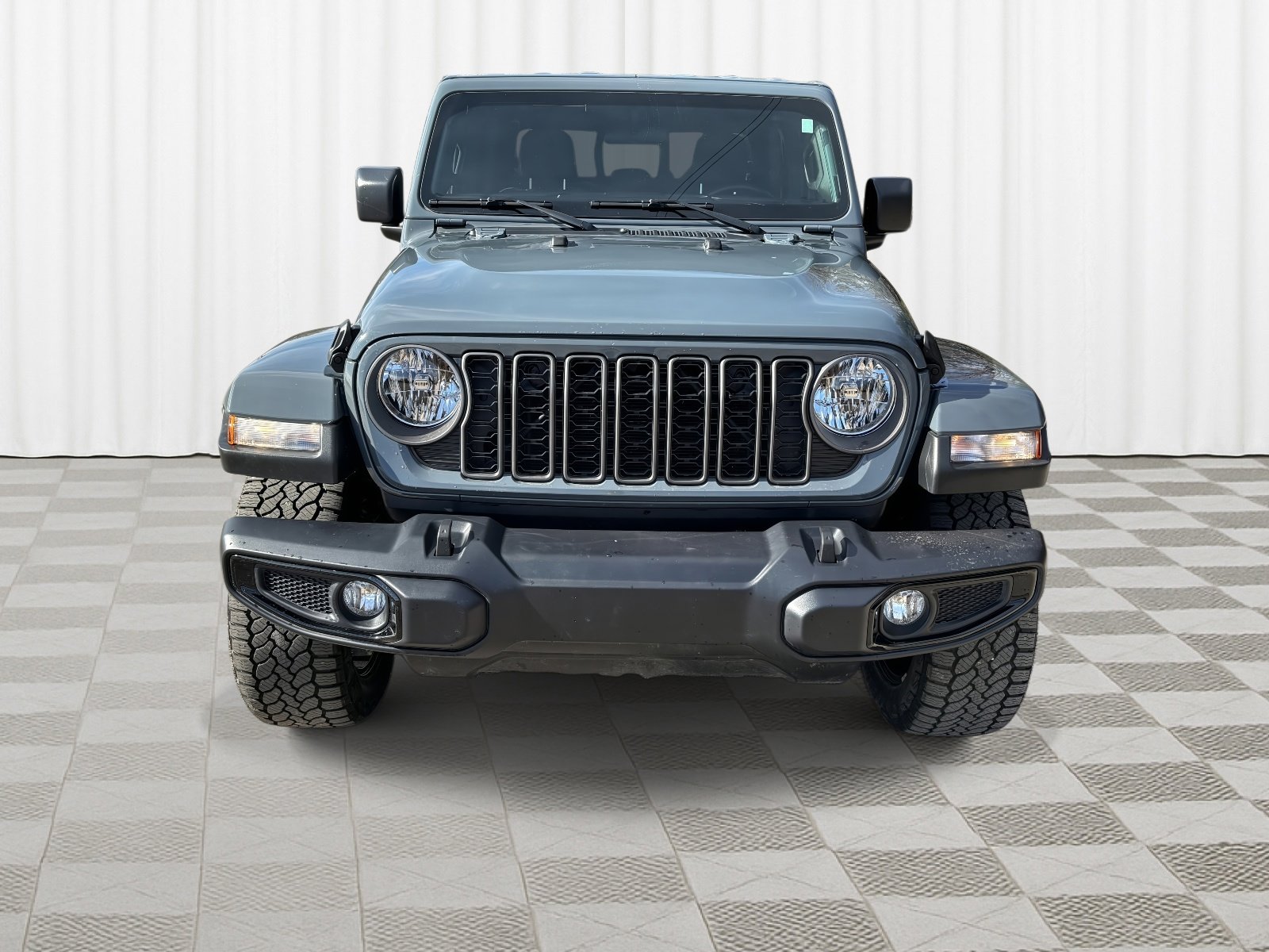 Used 2025 Jeep Gladiator Sport image 8