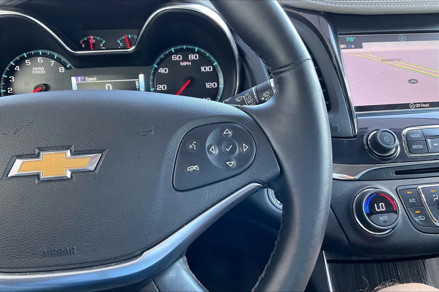 Used 2018 Chevrolet Impala LT w/ Sunroof and Spoiler Package FWD image 25