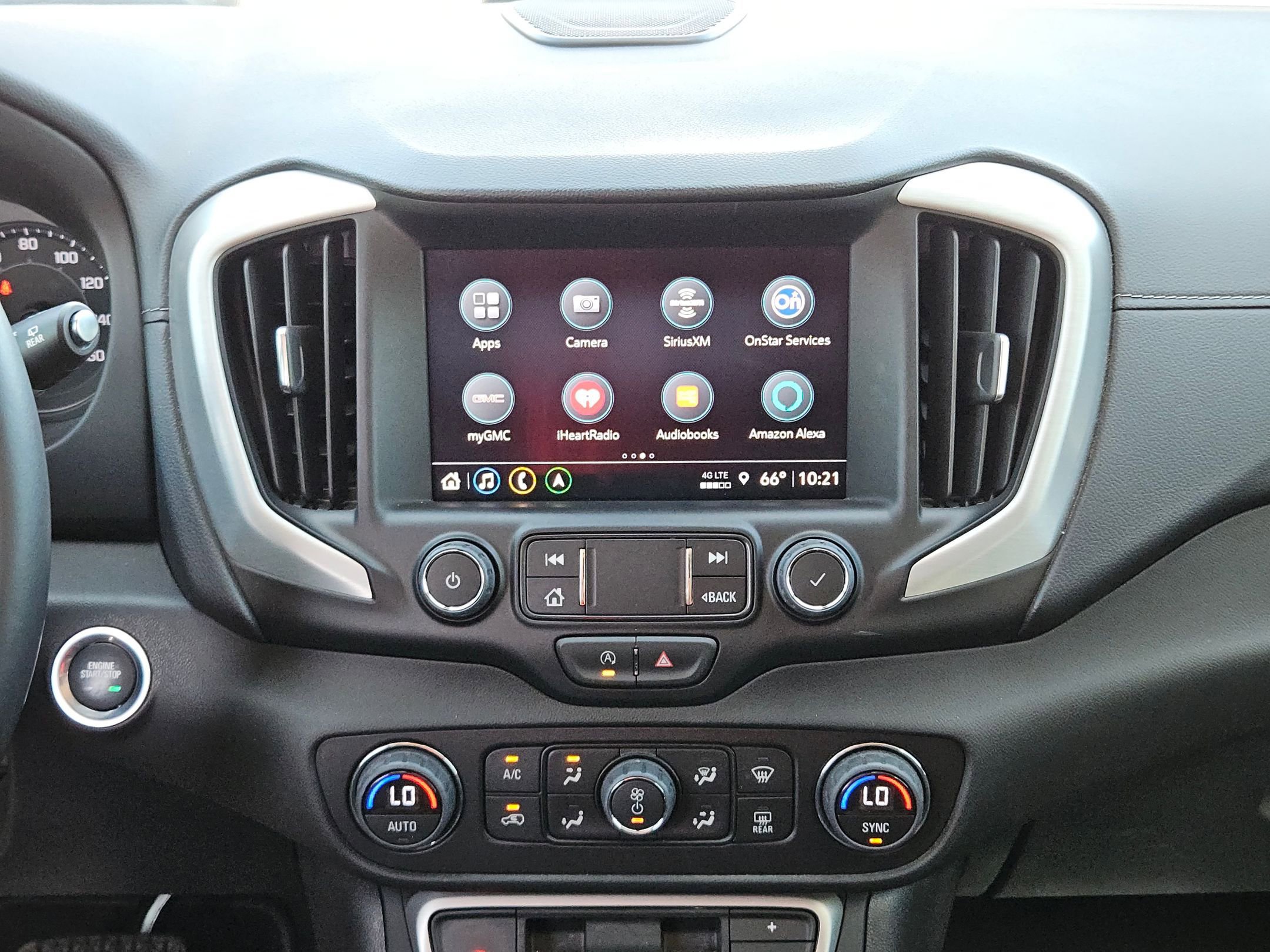 Certified 2022 GMC Terrain SLT w/ Infotainment Package II image 17