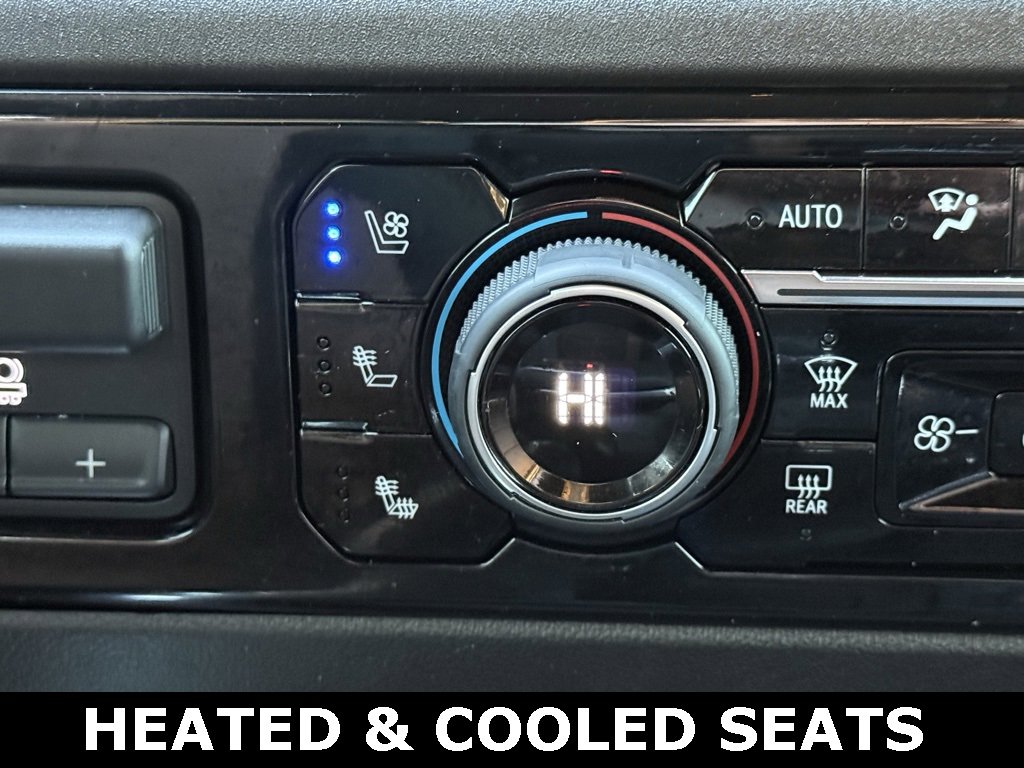 Used 2025 Chevrolet Silverado 1500 High Country w/ High Country Premium Package image 9