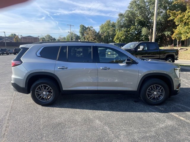 Used 2025 GMC Acadia Elevation image 40