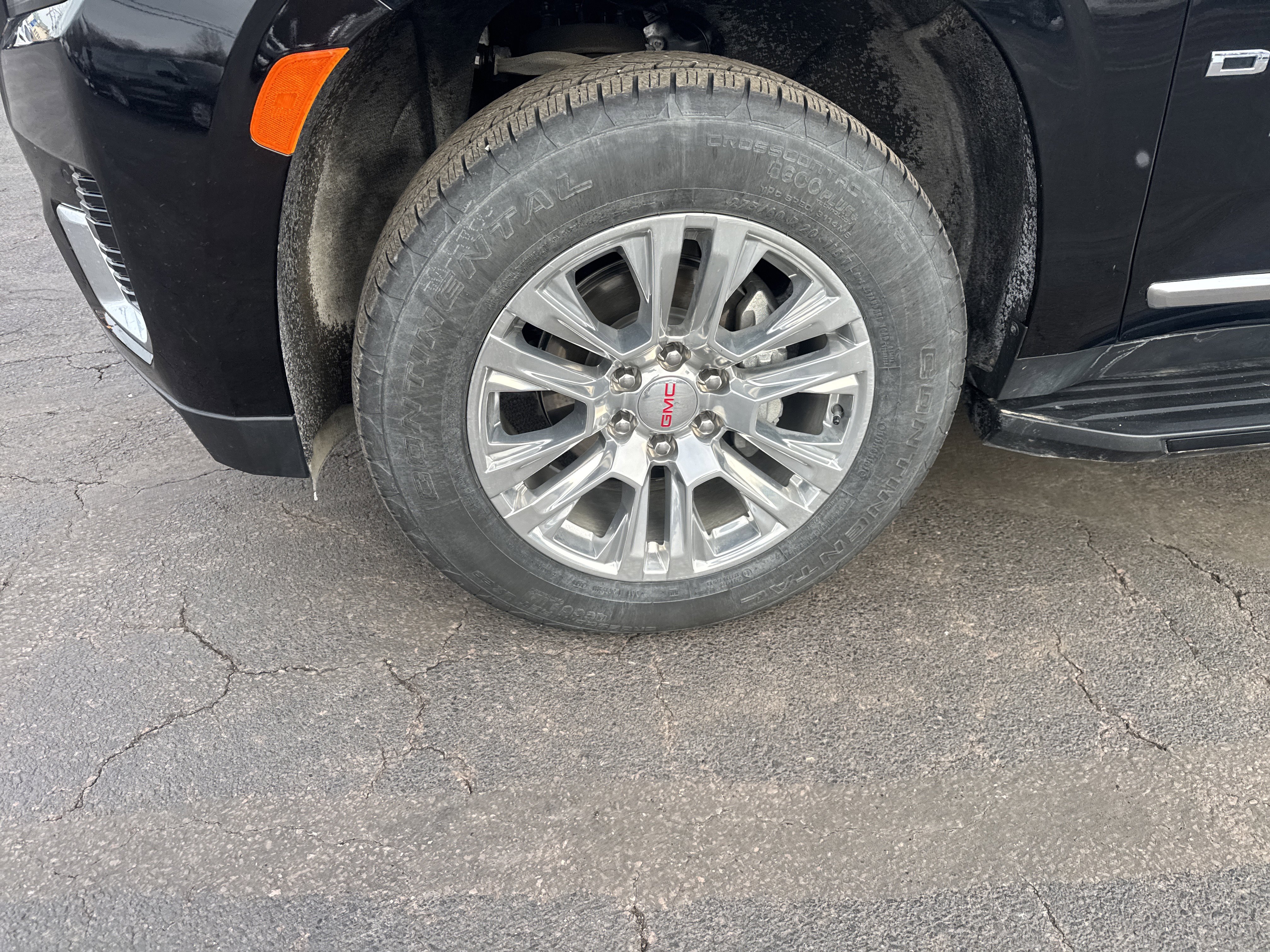 Used 2024 GMC Yukon Denali image 11