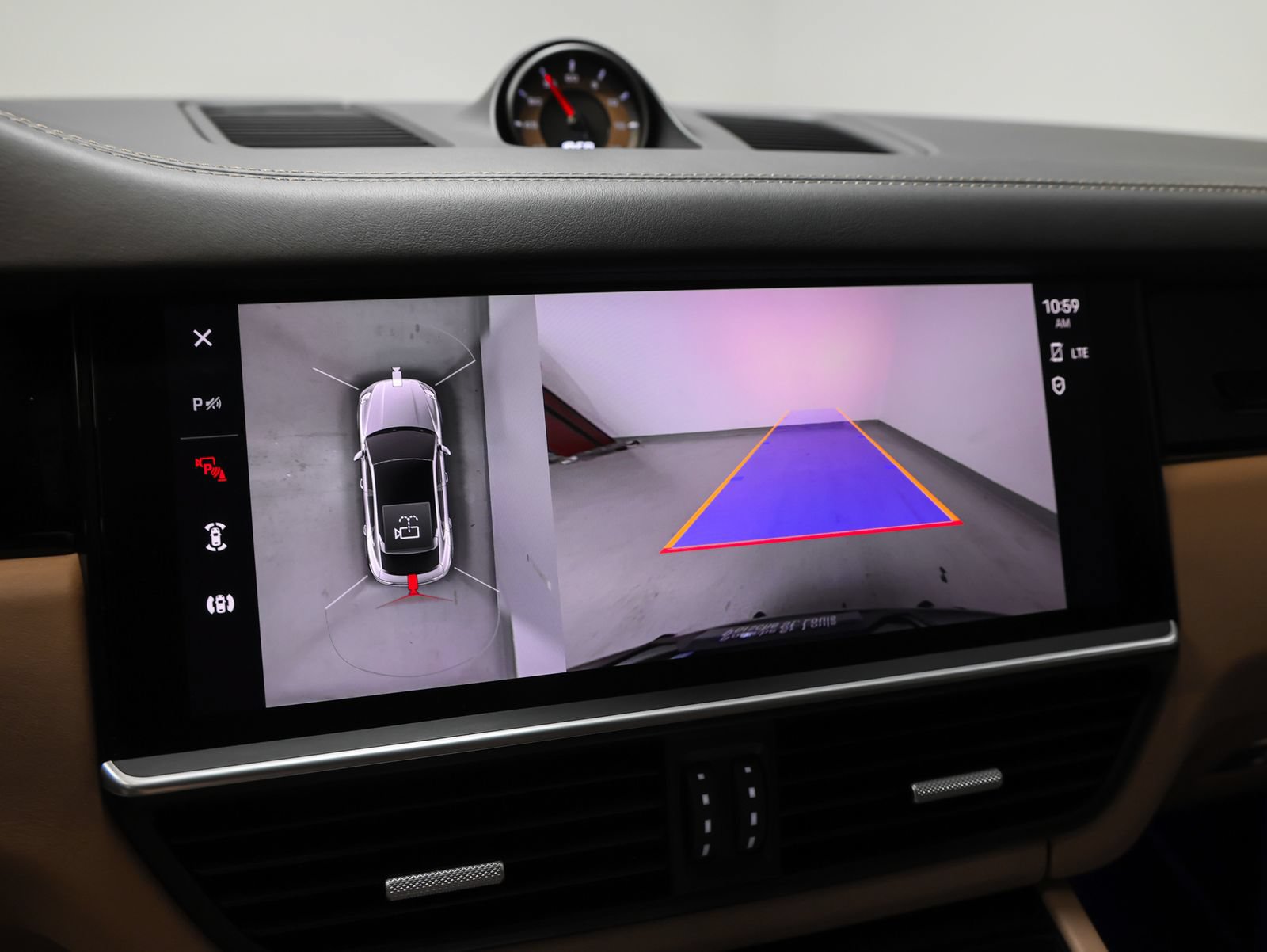 Certified 2023 Porsche Cayenne GTS AWD/4WD image 49
