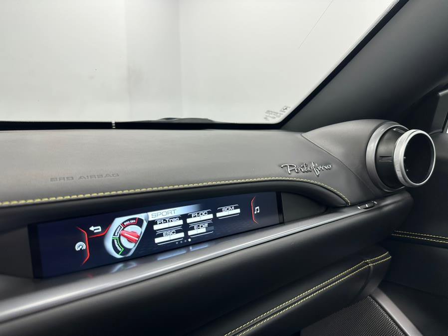 Used 2019 Ferrari Portofino RWD image 84