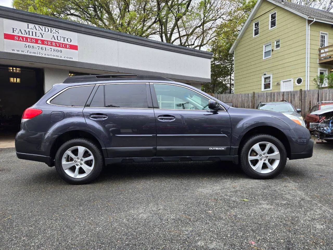 Used 2013 Subaru Outback 2.5i Limited image 4
