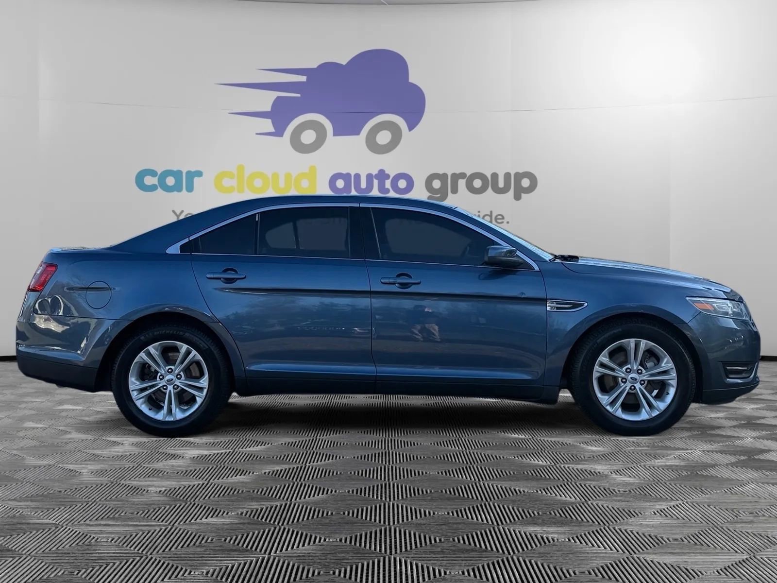 Used 2018 Ford Taurus SEL w/ Equipment Group 201A image 6