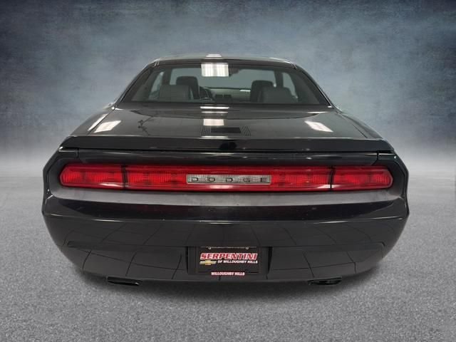 Used 2010 Dodge Challenger R/T image 9