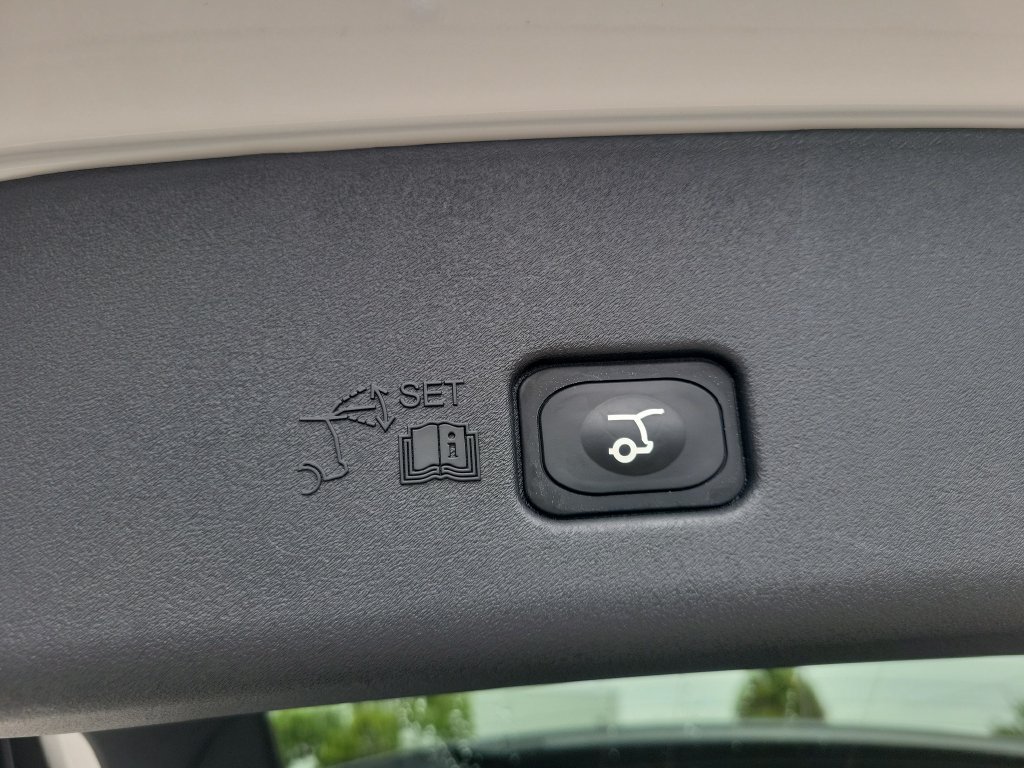 Certified 2026 Lincoln Nautilus Reserve AWD/4WD image 7