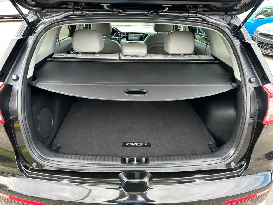 Used 2018 Kia Niro Touring FWD image 31