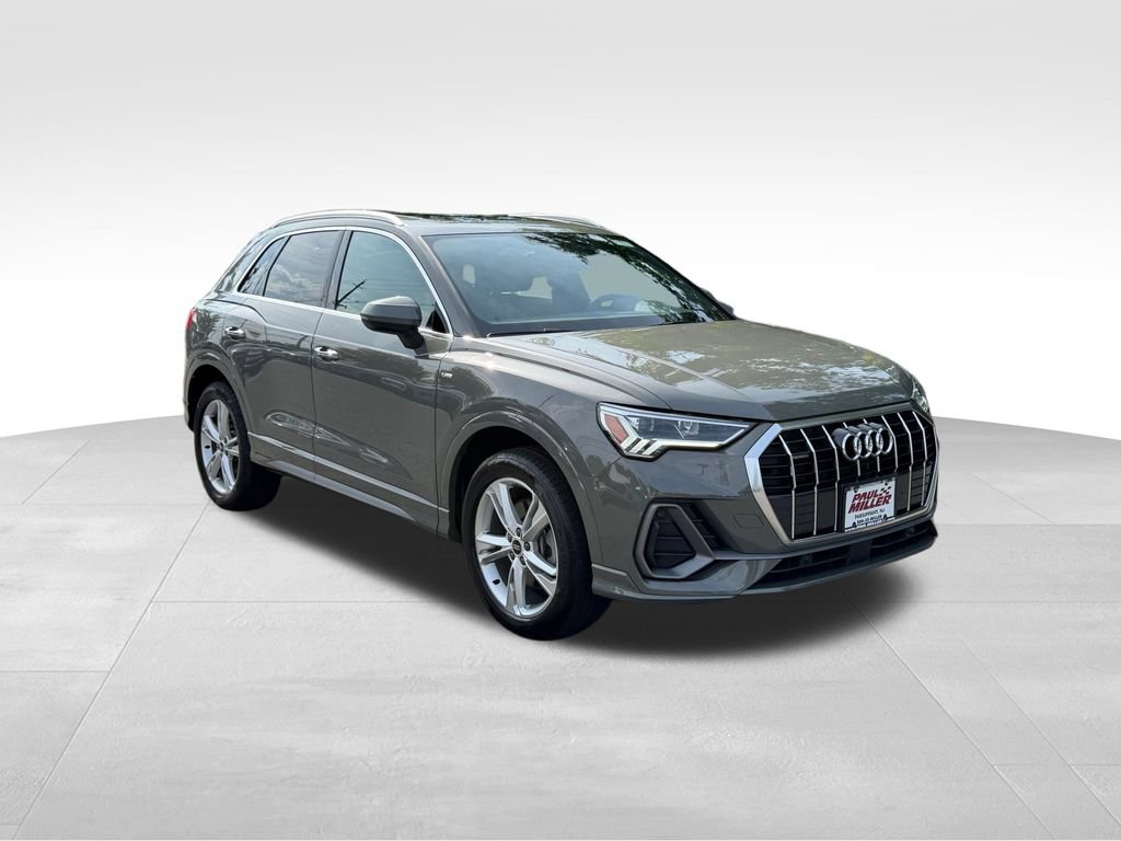 Used 2024 Audi Q3 2.0T Premium AWD/4WD image 4
