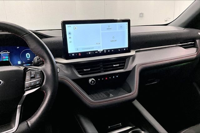 Used 2025 Ford Explorer ST-Line w/ Premium Package image 7