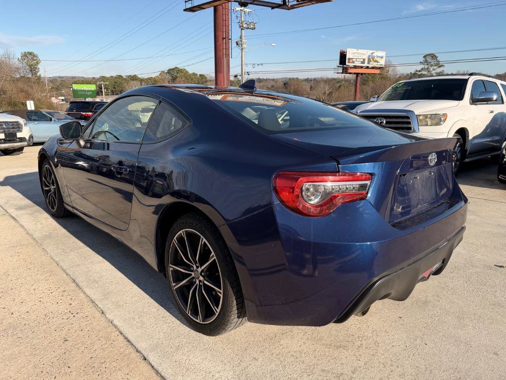 Used 2017 Toyota 86 image 8