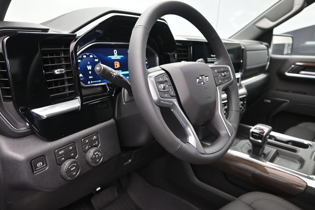 New 2026 Chevrolet Silverado 1500 RST AWD/4WD image 12