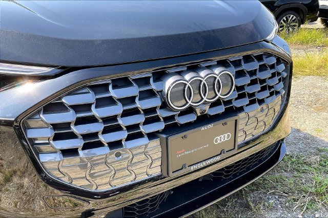 Used 2025 Audi Q5 Premium Plus w/ Premium Plus AWD/4WD image 30