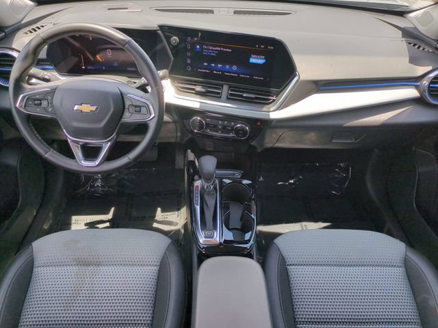 Used 2025 Chevrolet Trax LT w/ LT Convenience Package FWD image 16