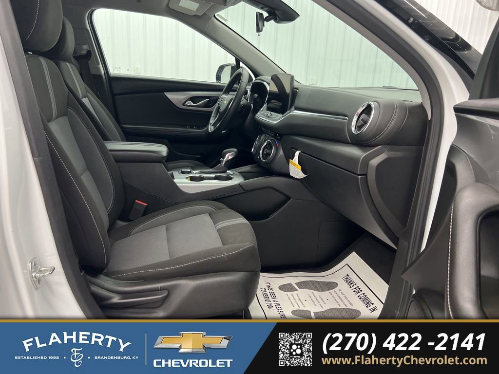 Used 2024 Chevrolet Blazer LT w/ Midnight/Sport Edition image 15