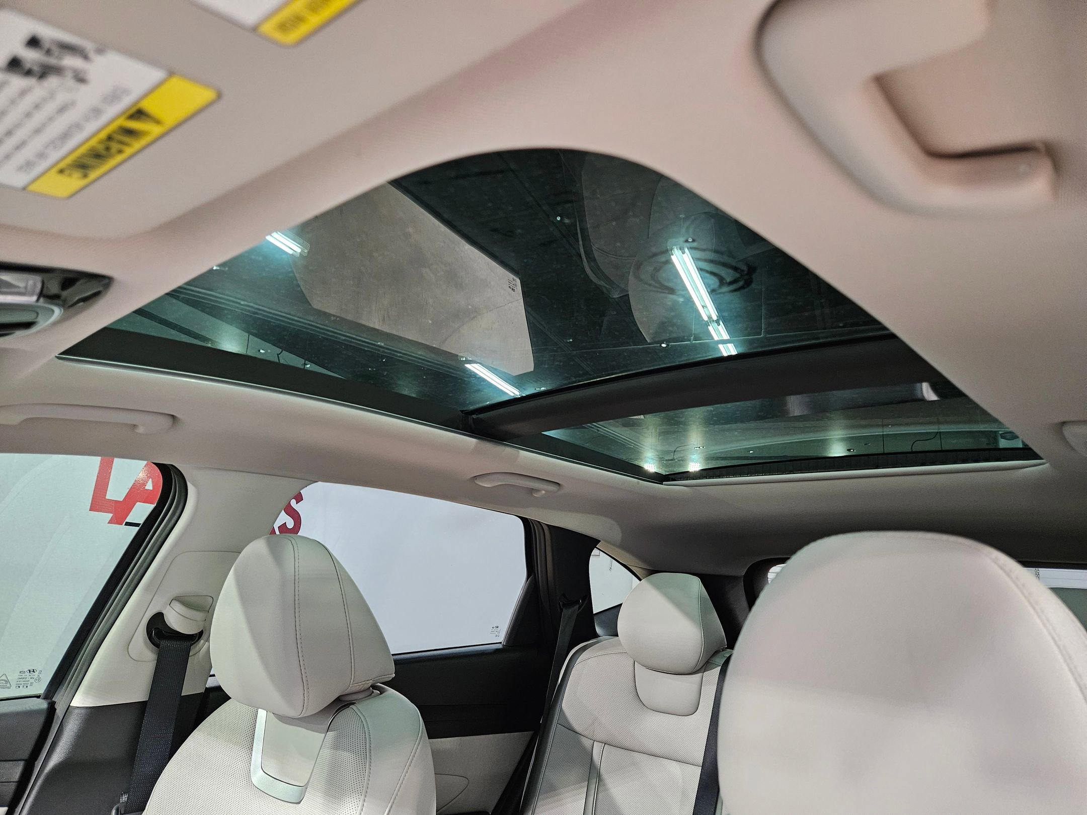 Used 2025 Hyundai Tucson Limited image 26