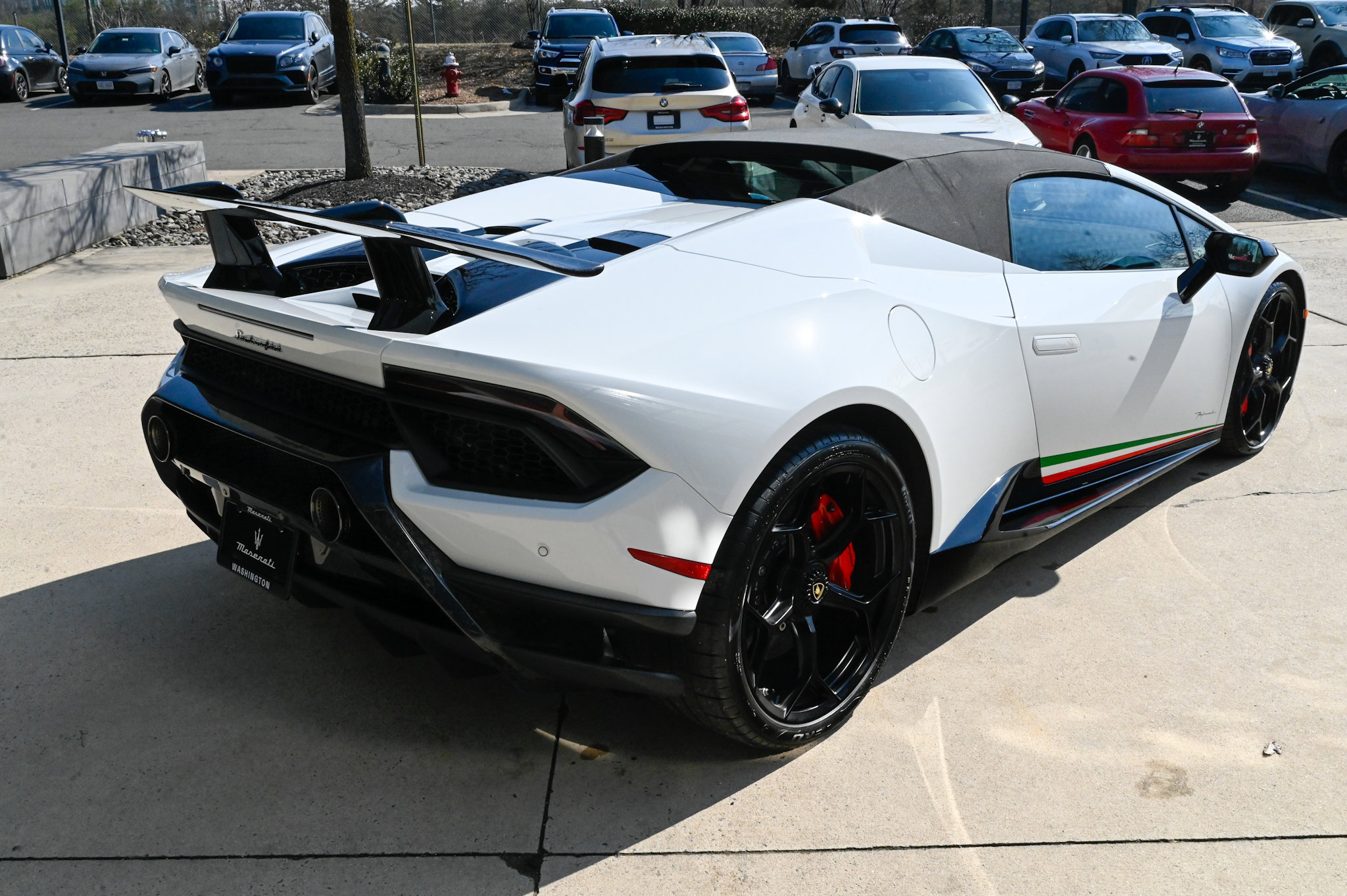 Used 2018 Lamborghini Huracan Performante image 10