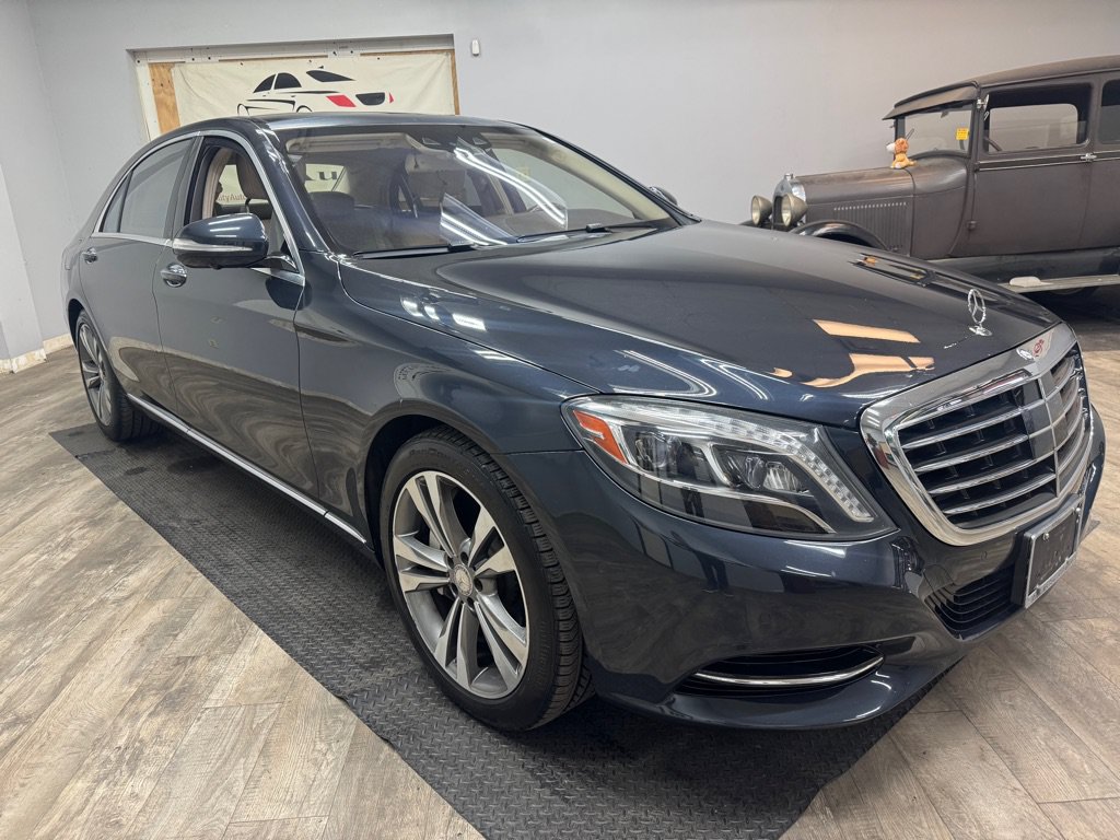 Used 2015 Mercedes-Benz S 550 4MATIC Sedan image 4