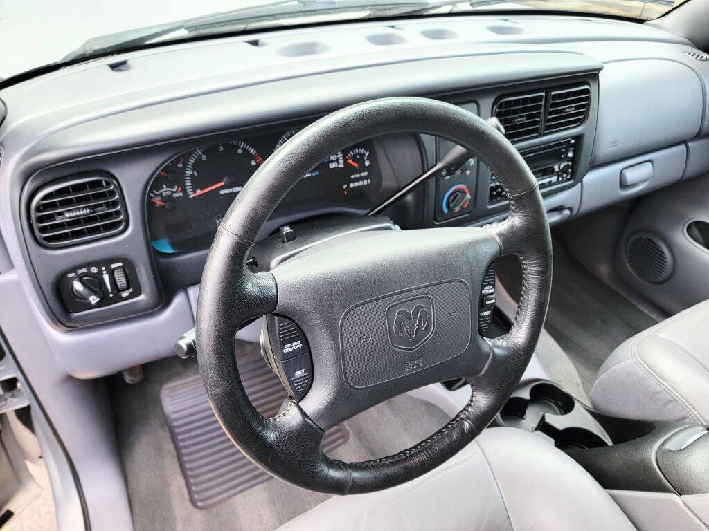 Used 1999 Dodge Durango 4WD image 11