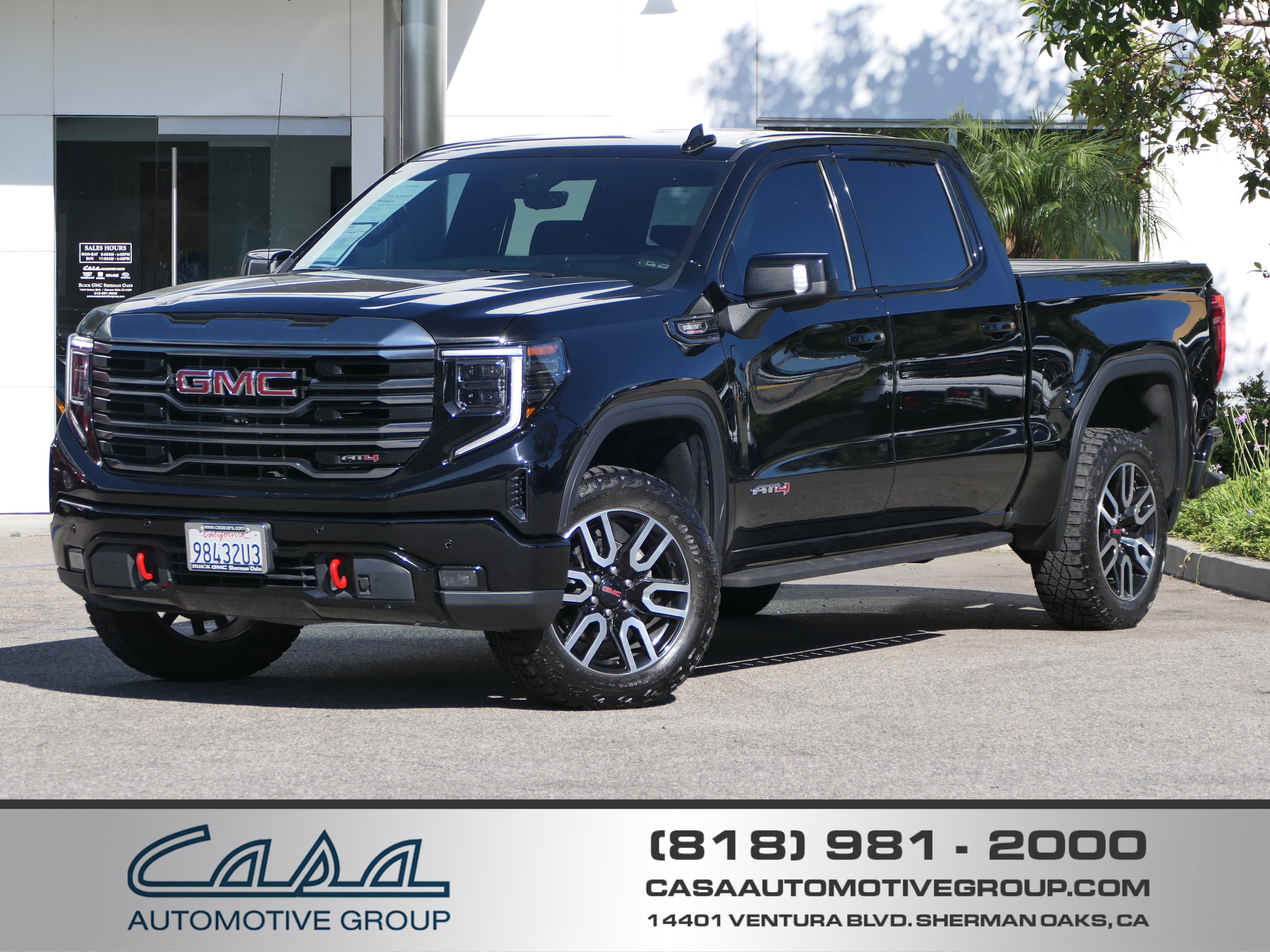 Used 2023 GMC Sierra 1500 AT4 w/ AT4 Premium Package AWD/4WD image 1