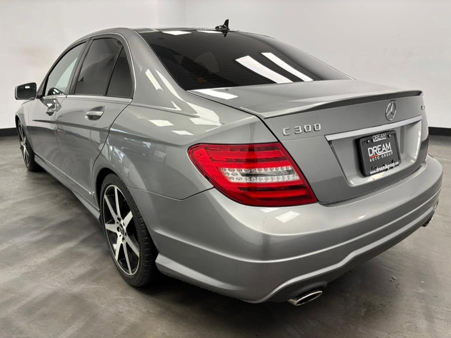 Used 2013 Mercedes-Benz C 300 Sport image 4