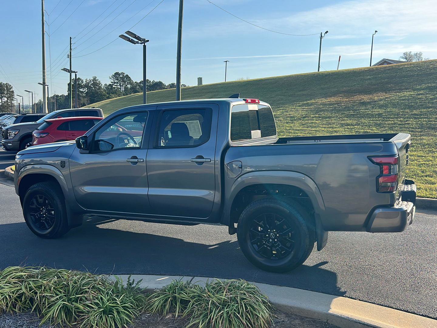 New 2026 Nissan Frontier SV w/ SV Convenience Package AWD/4WD image 3