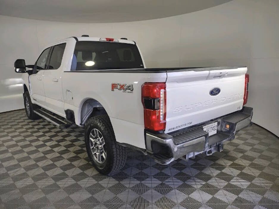 Used 2025 Ford F250 Lariat w/ FX4 Off-Road Package AWD/4WD image 7