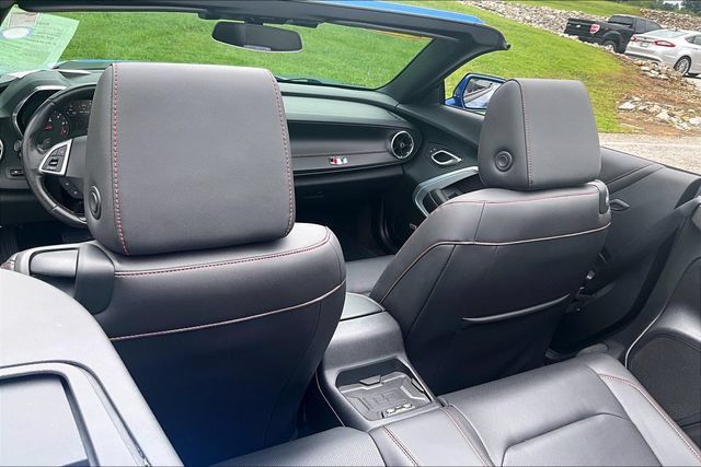 Used 2018 Chevrolet Camaro SS RWD image 33