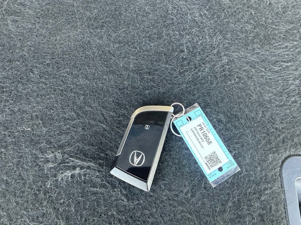 Used 2025 Acura MDX FWD w/ Technology Package image 32
