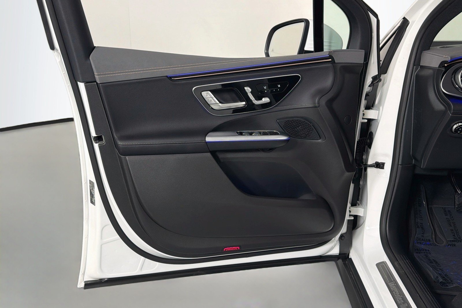New 2027 Mercedes-Benz EQE 320+ SUV image 19