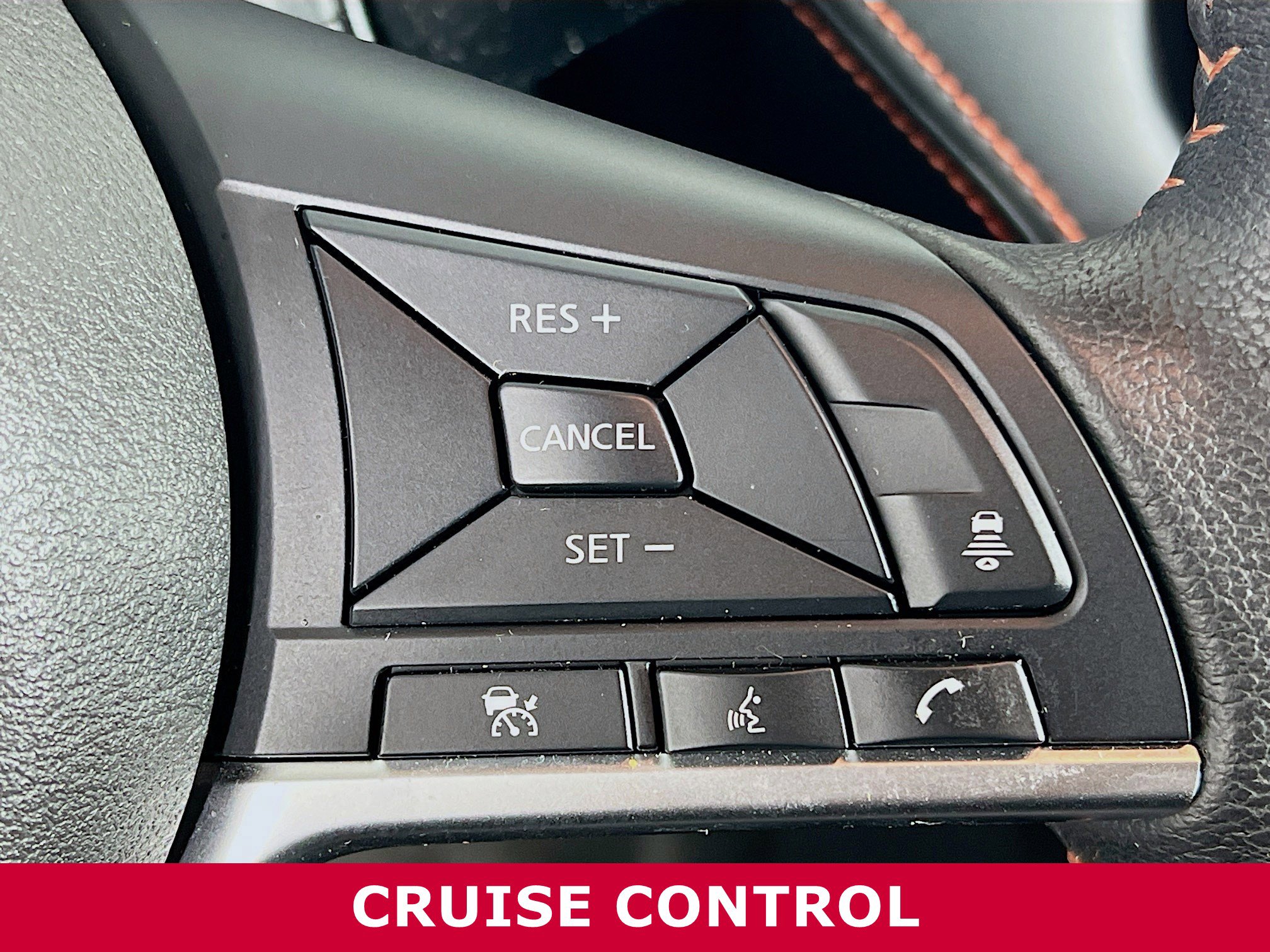 Used 2023 Nissan Kicks SR image 14