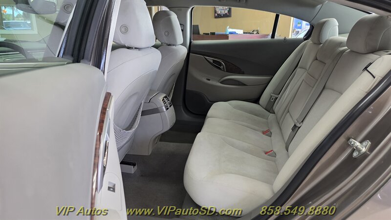 Used 2010 Buick LaCrosse CX FWD image 16