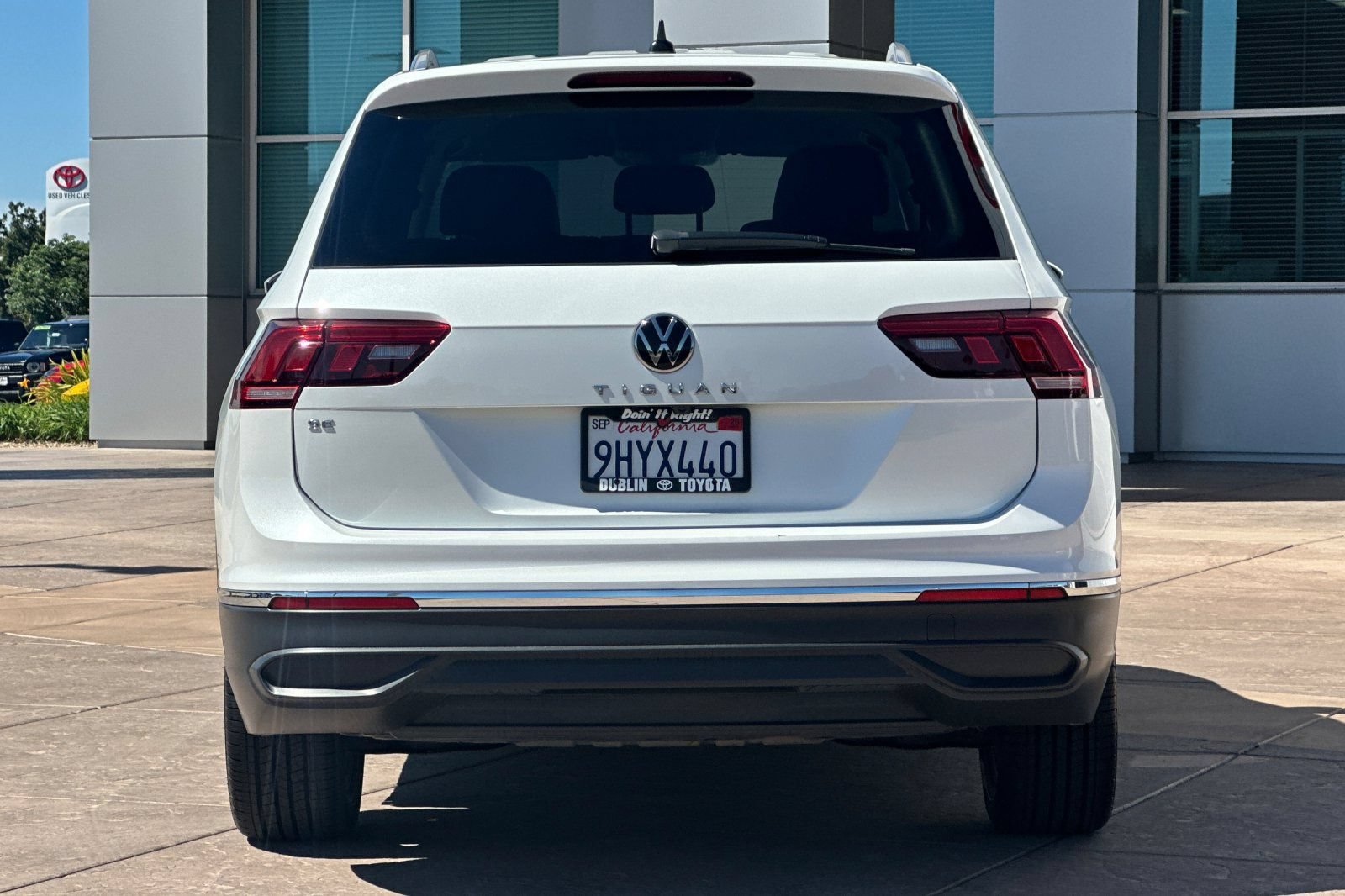 Used 2023 Volkswagen Tiguan SE FWD image 5