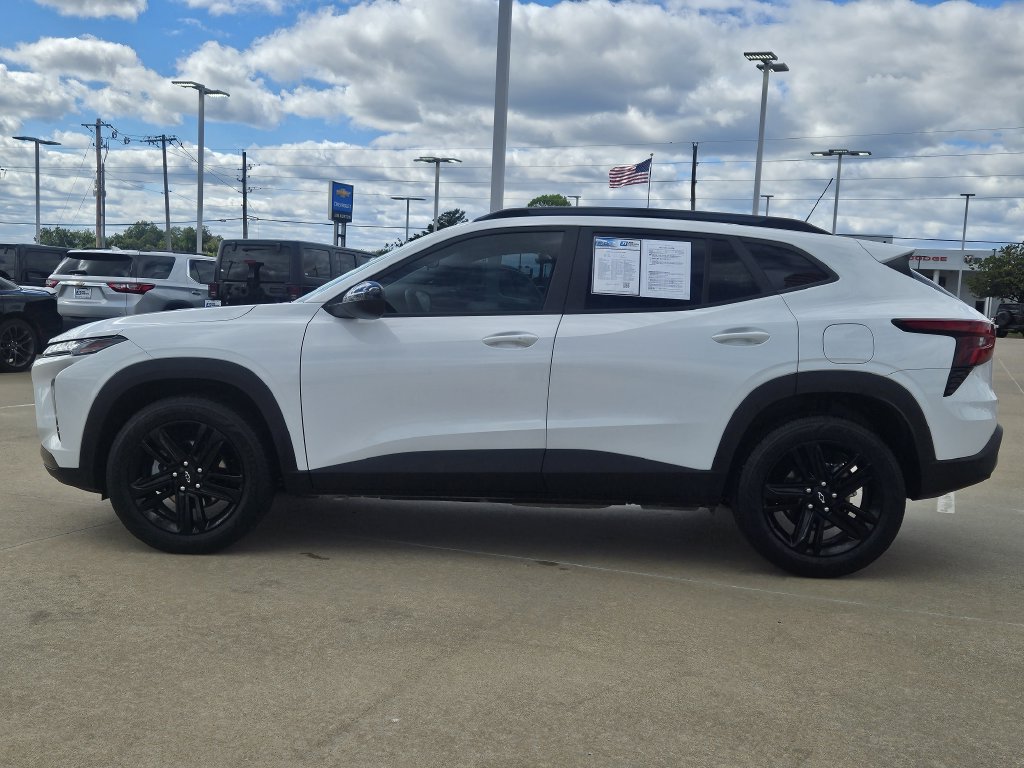 Used 2025 Chevrolet Trax ACTIV FWD image 4