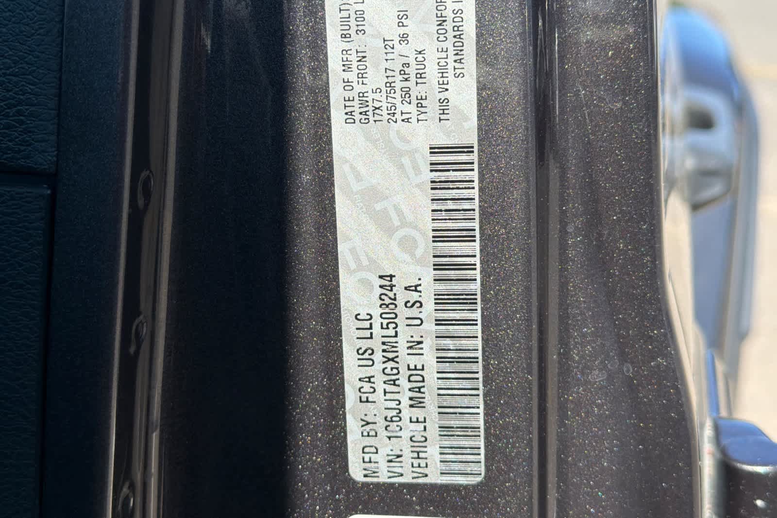 Used 2021 Jeep Gladiator Sport AWD/4WD image 28