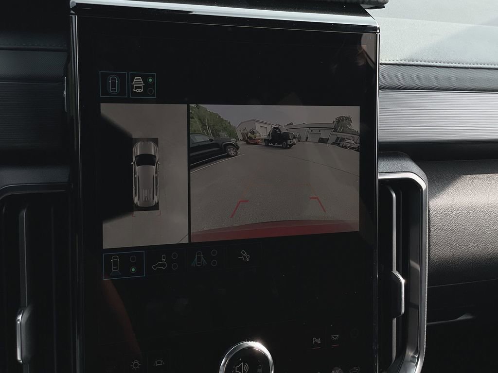 New 2026 GMC Acadia AT4 w/ Luxury Package image 22